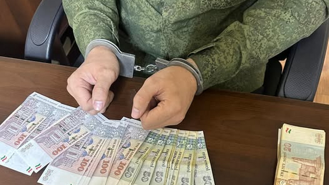 Ошкори ҳолати гирифтани пора аз тарафи шахсони мансабдор