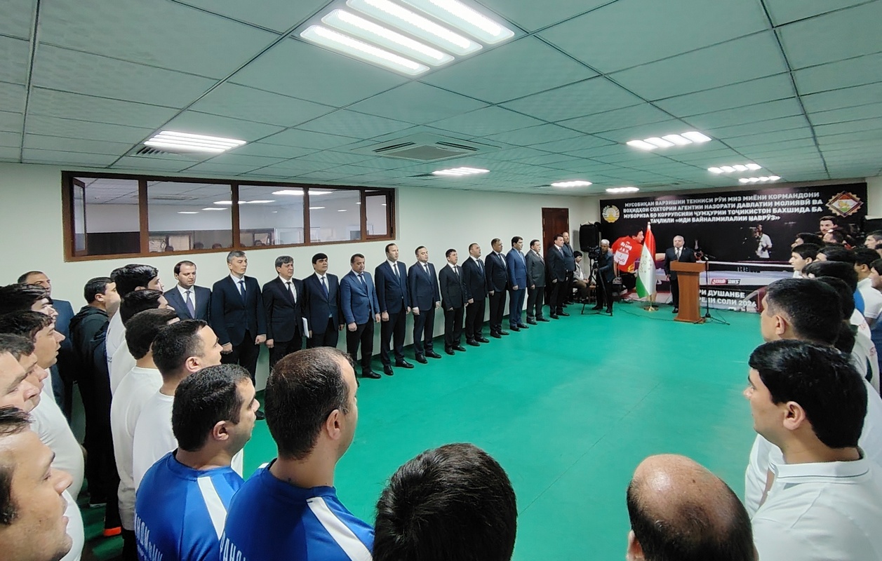 Оғози мусобиқаи варзишӣ дар намуди «Тенниси рӯи миз» миёни кормандони Агентӣ