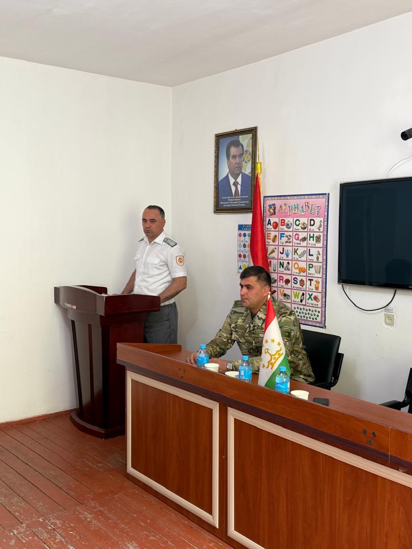 Вохӯрӣ бо кормандони раёсати Агентии назорати маводи нашъаовари назди Президенти Ҷумҳурии Тоҷикистон дар ВМКБ